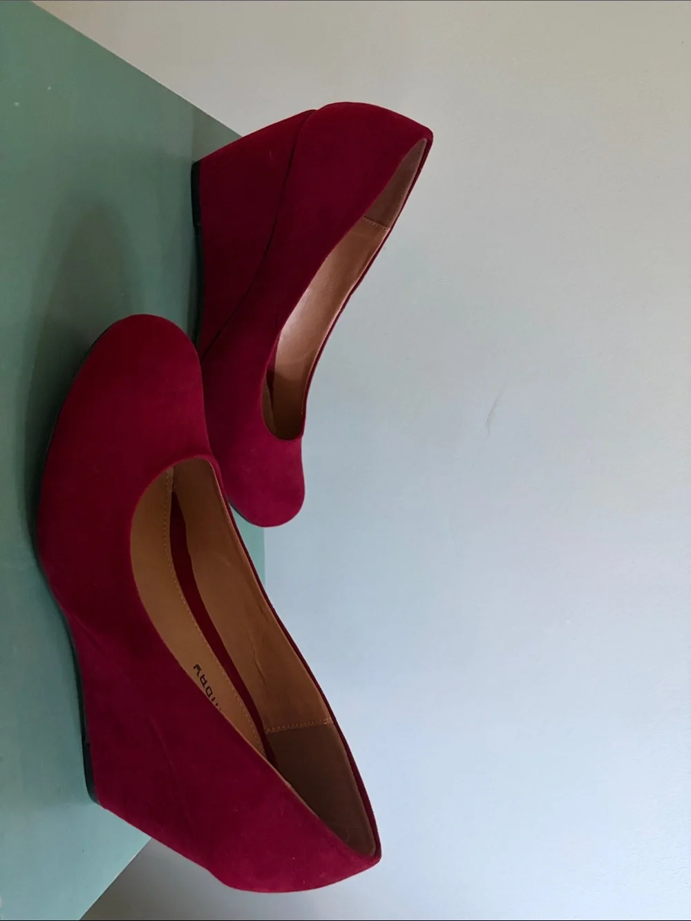 CL by Laundry Deep Red  Suede Wedge Pumps 7 / 7.5